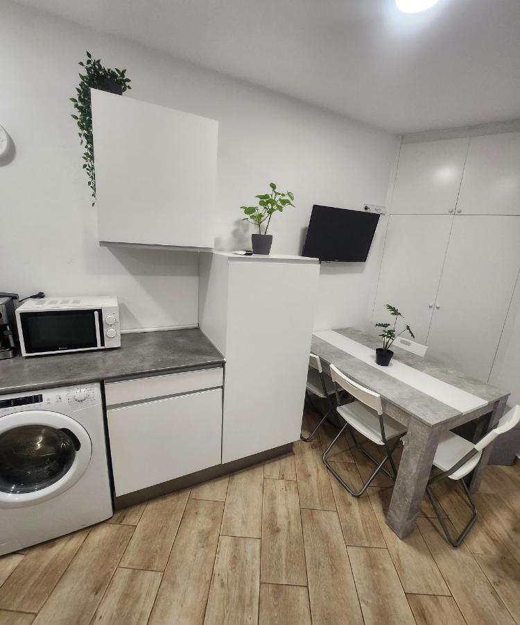 Apartamentos En Alameda Junto Al Corte Ingles Cartagena Luaran gambar